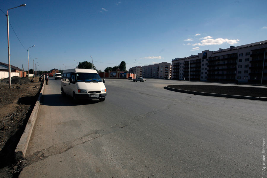 Окраина города Грозный
Улица г. Грозный
Ключевые слова: город,грозный