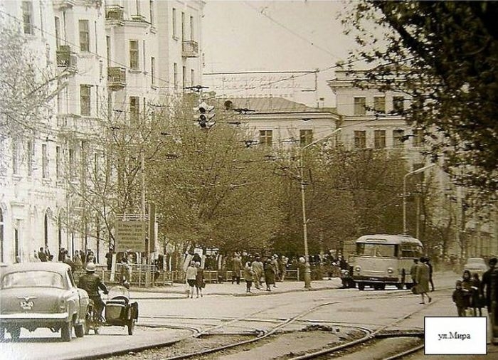 Улица Мира в г. Грозный
Чечения, улица Мира в городе Грозном
Ключевые слова: checheniya,город,грозный,улица