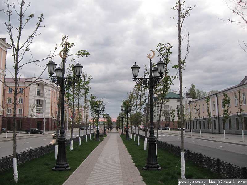 Аллея в городе Грозный
Аллея в городе Грозный
Ключевые слова: аллея,грозный